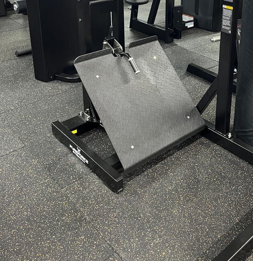 PureForce Strength Pendulum Squat - Image 3